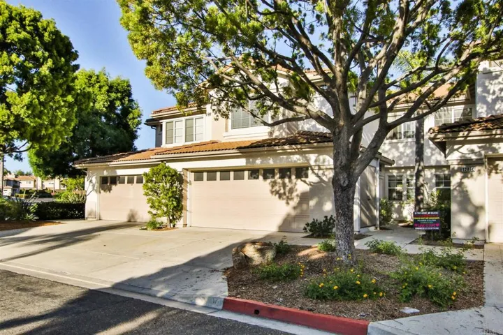 1286 El Mercado Way B, Oceanside, California 92057