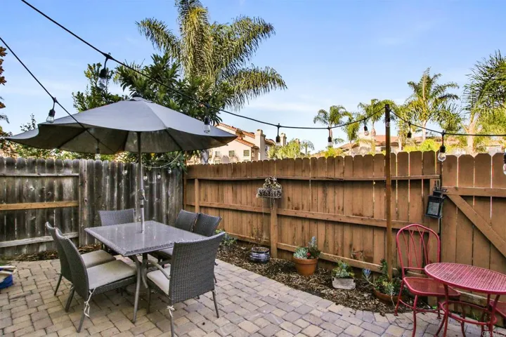 1286 El Mercado Way B, Oceanside, California 92057