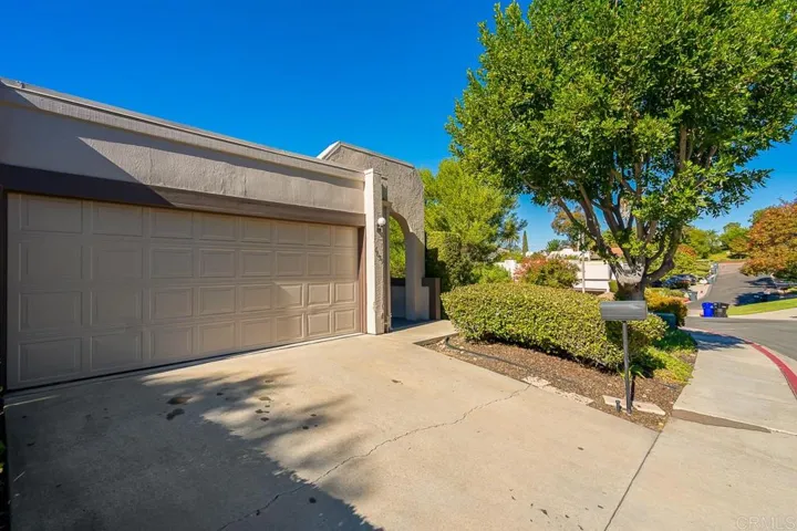 6659 Reservoir Lane, San Diego, California 92115