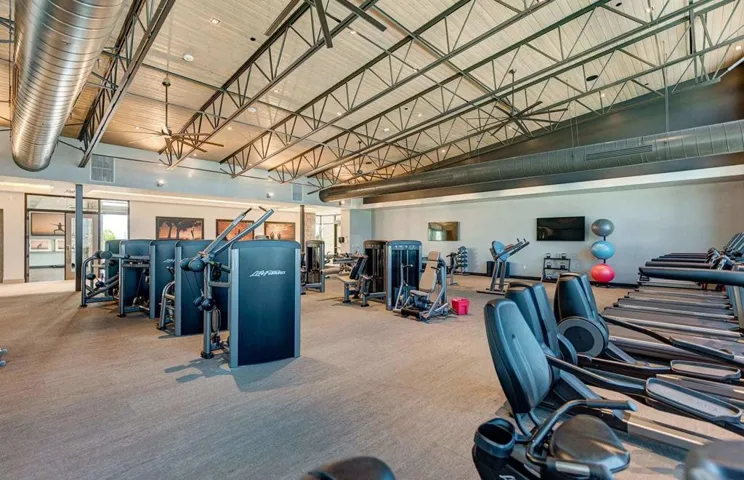 097 DEL WEBB GYM INTERIOR