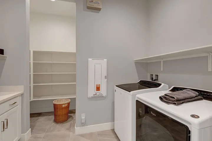 068 UTILITY ROOM MLS