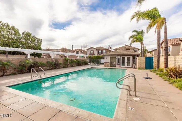 1553 El Soneto Ct Camarillo CA-022-022-I