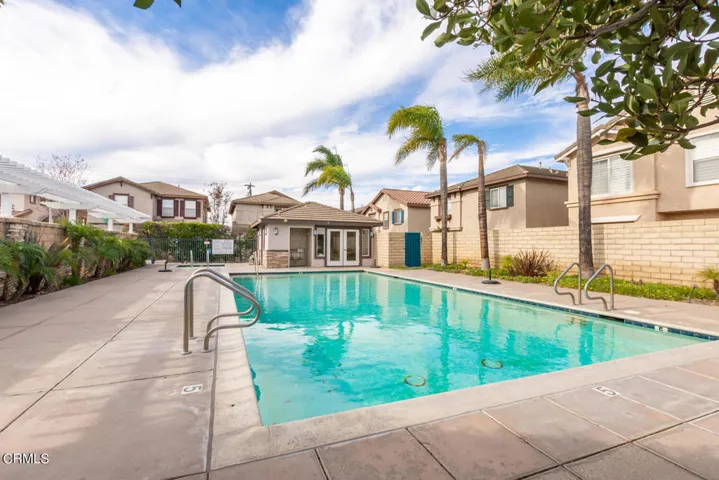 1553 El Soneto Ct Camarillo CA-021-018-I