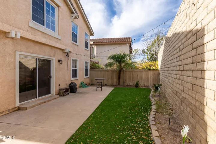 1553 El Soneto Ct Camarillo CA-018-024-I