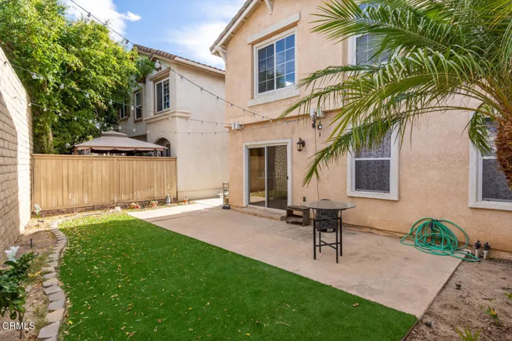 1553 El Soneto Ct Camarillo CA-017-019-I