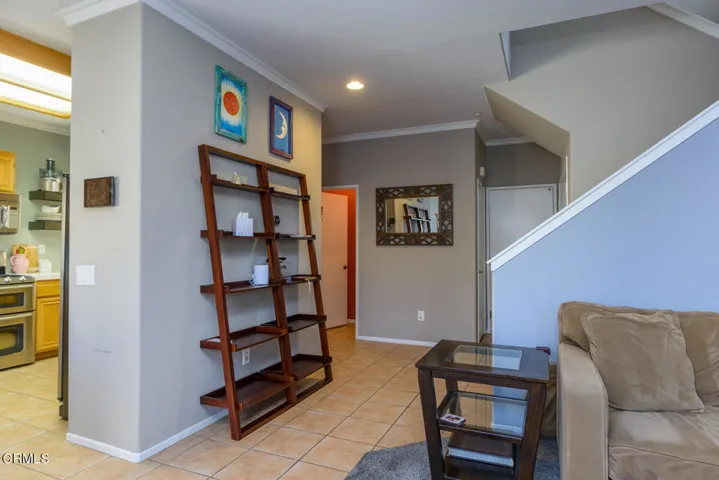 1553 El Soneto Ct Camarillo CA-003-002-I