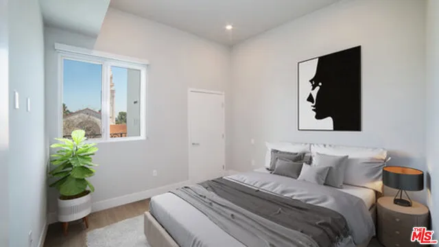 909 S Le Doux Road 203, Los Angeles, California 90035