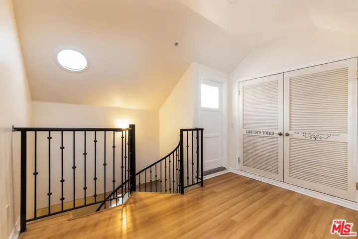 Loft Afre reverse angle