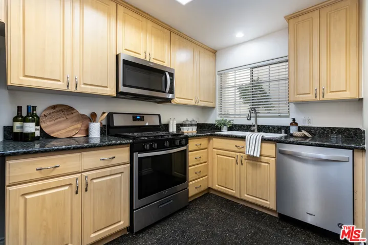727 N Hollywood Way 103, Burbank, California 91505