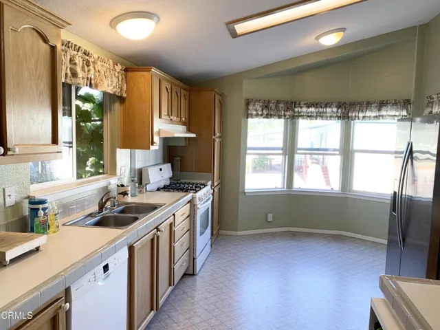 Kitchen 9a