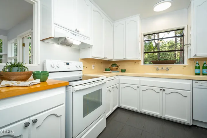 GYP_4640 Hillard Ave_023_MLS