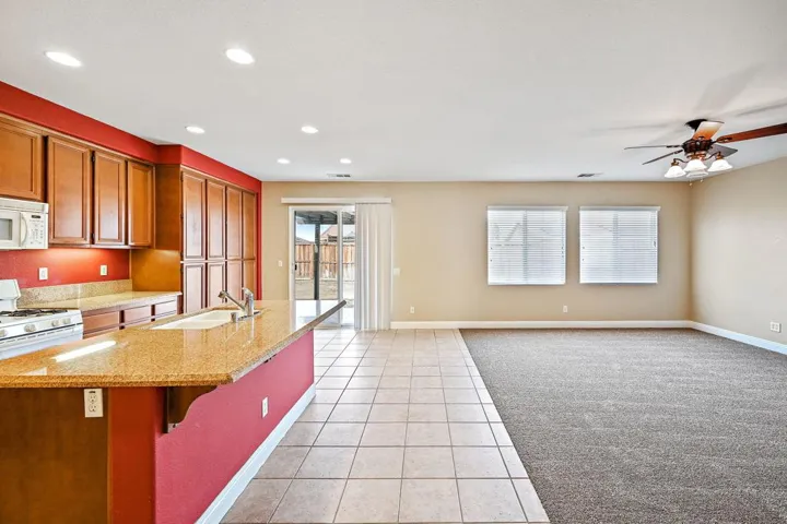 Kitchen/family room