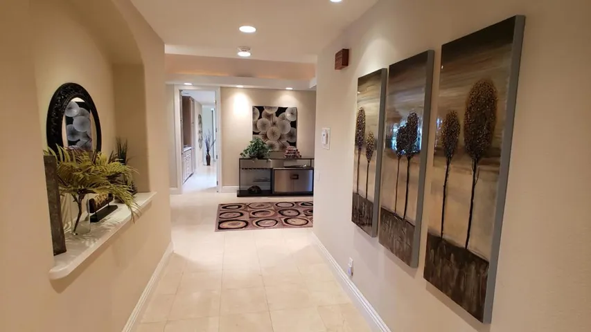 Halway View3
