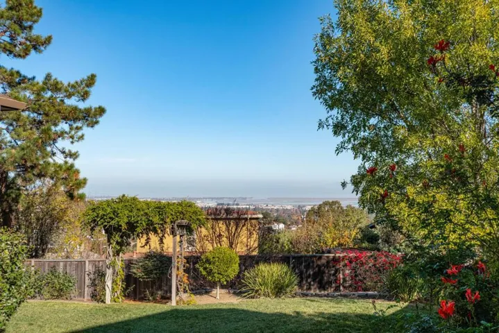 3 Northview Way, Redwood City, California 94062