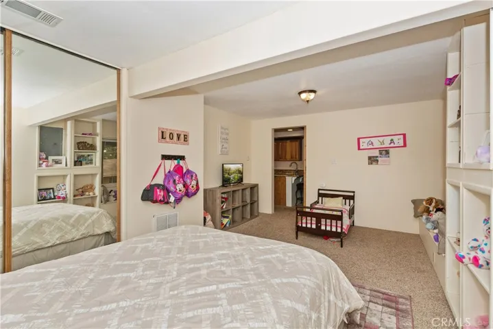 130 Cedar Lane Road, Crestline, California 92325
