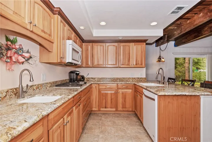 130 Cedar Lane Road, Crestline, California 92325