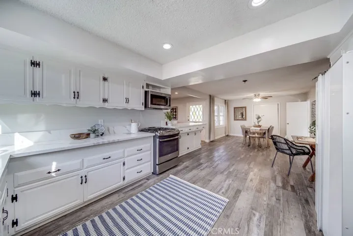 3272 Woodstock Road, Rossmoor, California 90720
