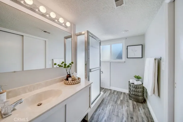 3272 Woodstock Road, Rossmoor, California 90720