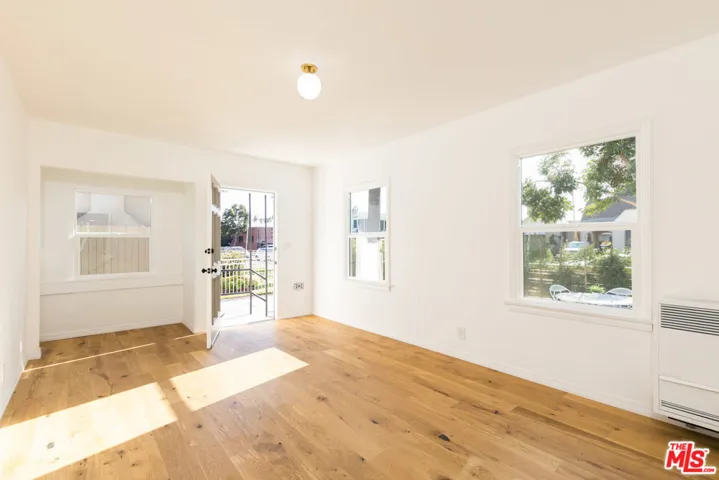 3034 S Virginia Road, Los Angeles, California 90016