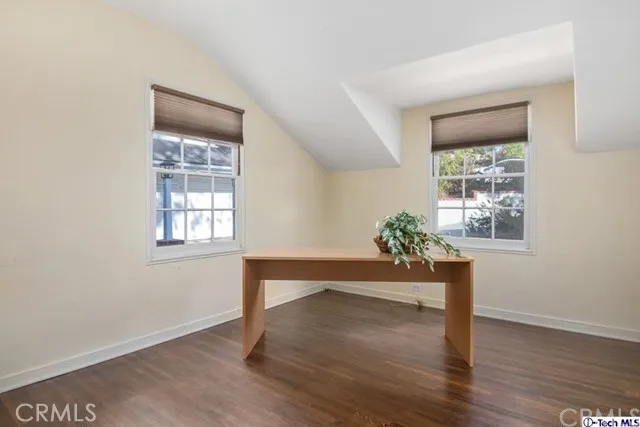 1506 Cheviotdale Drive, Pasadena, California 91105