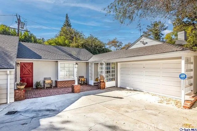1506 Cheviotdale Drive, Pasadena, California 91105
