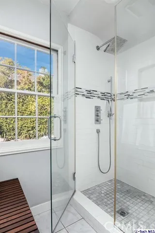 1506 Cheviotdale Drive, Pasadena, California 91105