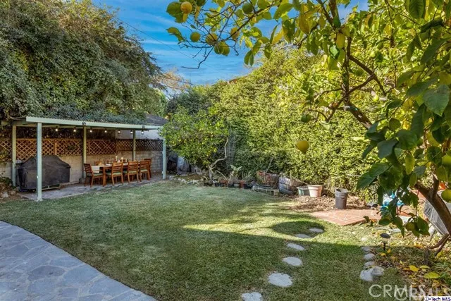1506 Cheviotdale Drive, Pasadena, California 91105