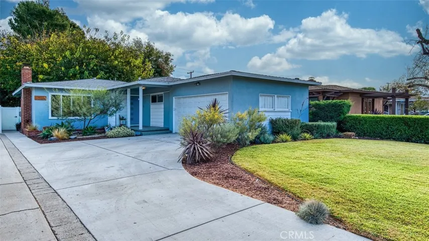 2109 Poinsettia Street, Santa Ana, California 92706