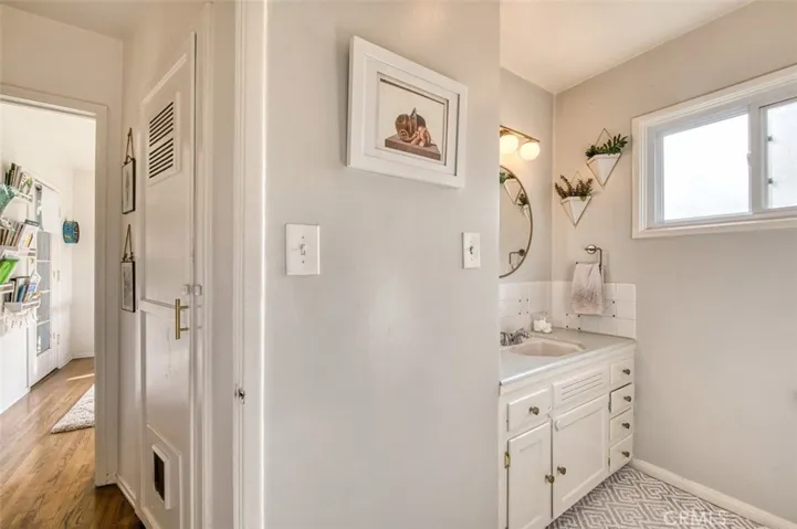 2109 Poinsettia Street, Santa Ana, California 92706