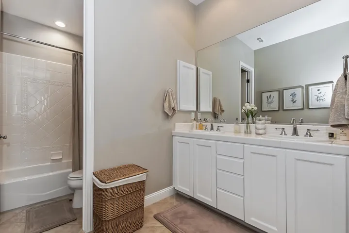 031_Bathroom