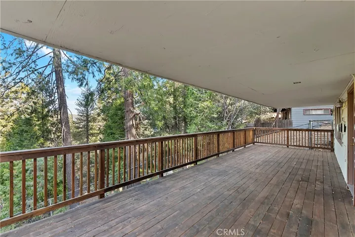 110 Weisshorn Drive, Crestline, California 92325