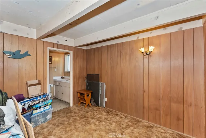 110 Weisshorn Drive, Crestline, California 92325