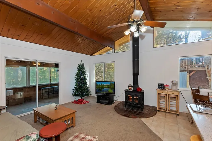 110 Weisshorn Drive, Crestline, California 92325