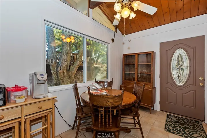 110 Weisshorn Drive, Crestline, California 92325