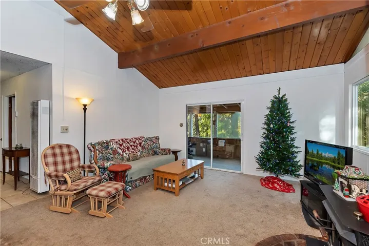 110 Weisshorn Drive, Crestline, California 92325