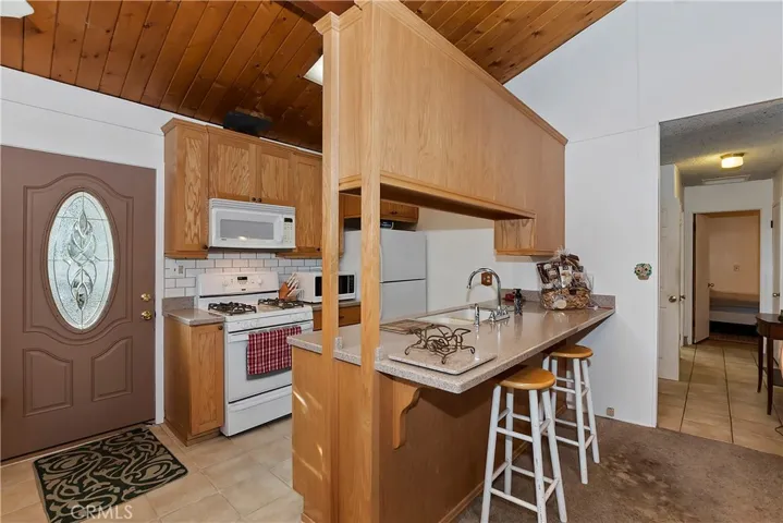 110 Weisshorn Drive, Crestline, California 92325