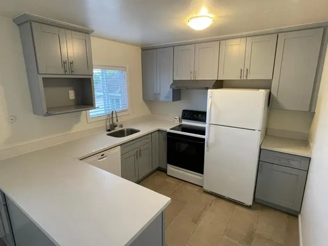 710 N Claremont Street 3, San Mateo, California 94401