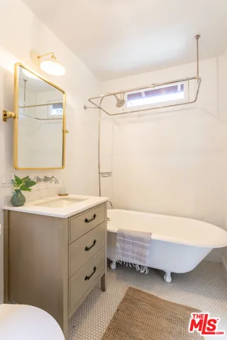 447 Grand