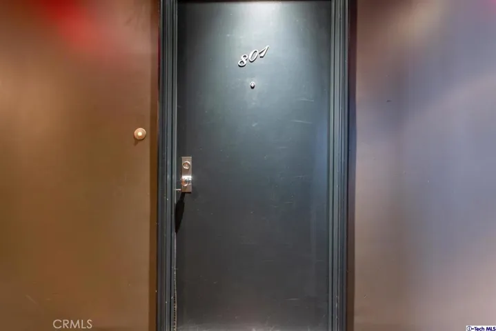 6253 Hollywood Boulevard 801, East Los Angeles, California 90028
