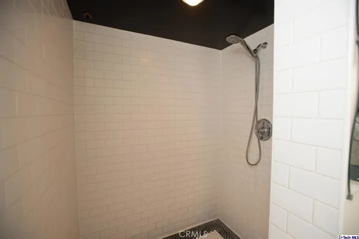 6253 Hollywood Boulevard 801, East Los Angeles, California 90028