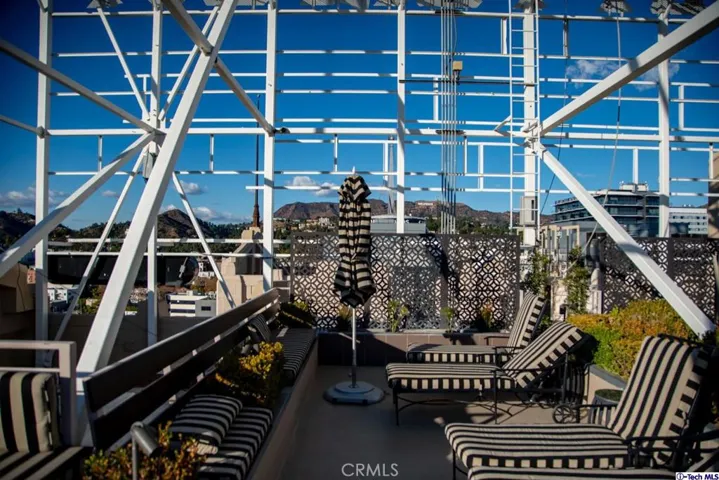 6253 Hollywood Boulevard 801, East Los Angeles, California 90028