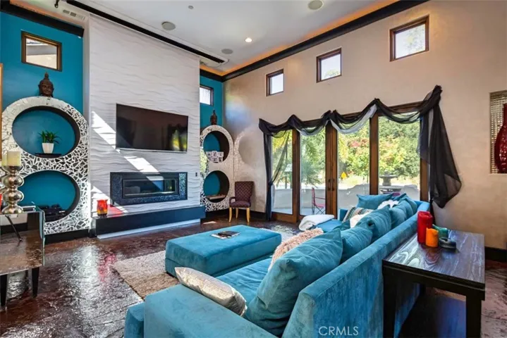 921 Isabella Way, San Luis Obispo, California 93405