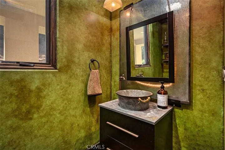 921 Isabella Way, San Luis Obispo, California 93405