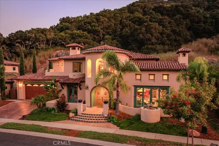 921 Isabella Way, San Luis Obispo, California 93405