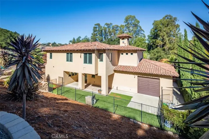 921 Isabella Way, San Luis Obispo, California 93405