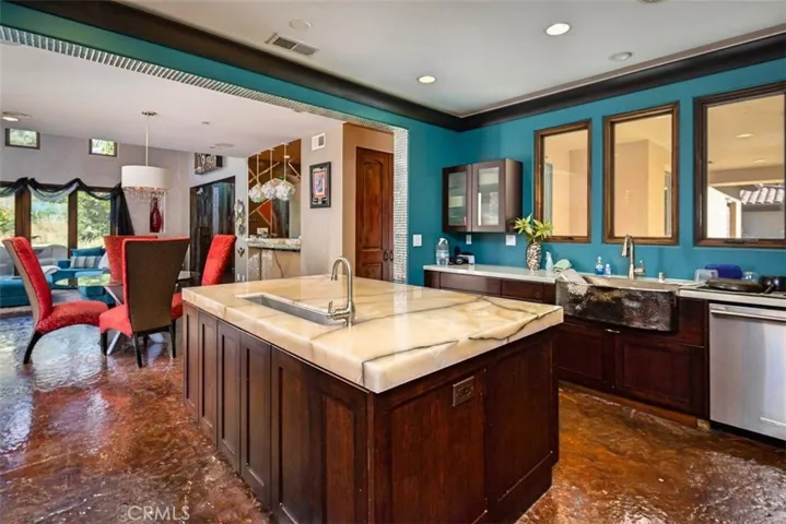 921 Isabella Way, San Luis Obispo, California 93405