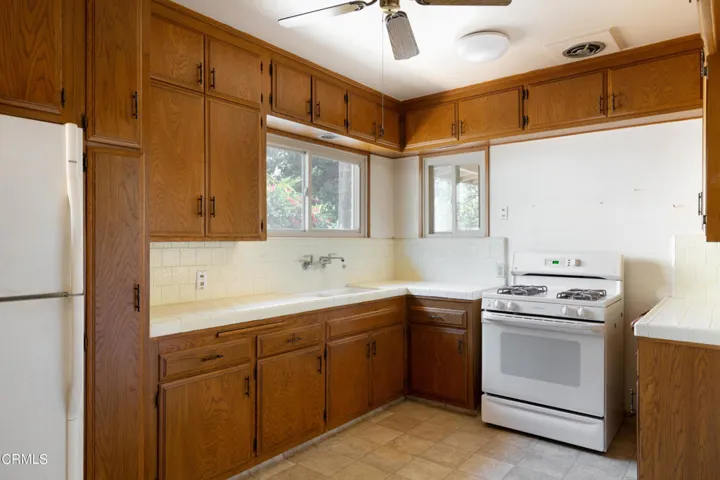 1245 Moncado Dr - Pierre Galant-5