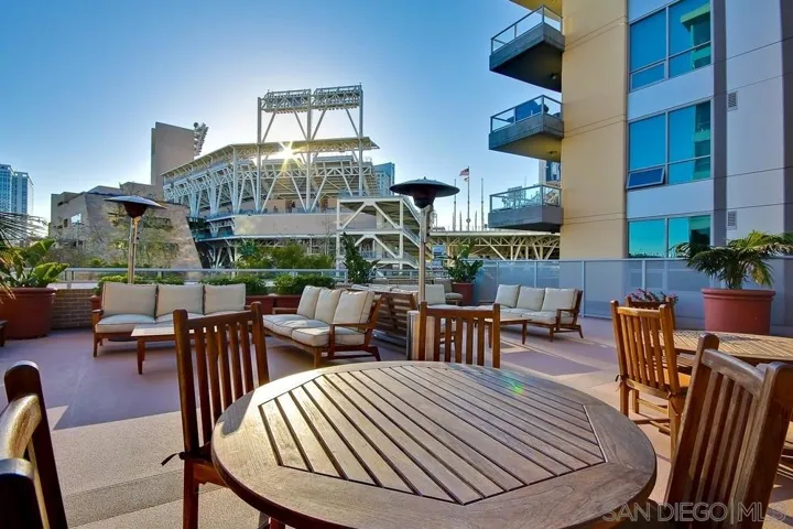 206 Park Blvd 513, San Diego, California 92101, 1 Bedroom Bedrooms, ,1 BathroomBathrooms,Residential Lease,For Rent,Park Blvd,210000223