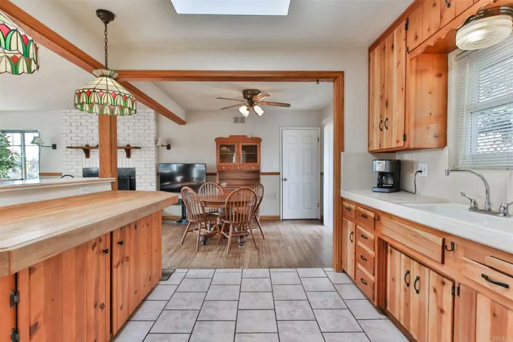 12110 Merrill Pl, Lakeside, California 92040