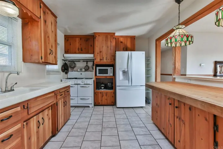 12110 Merrill Pl, Lakeside, California 92040